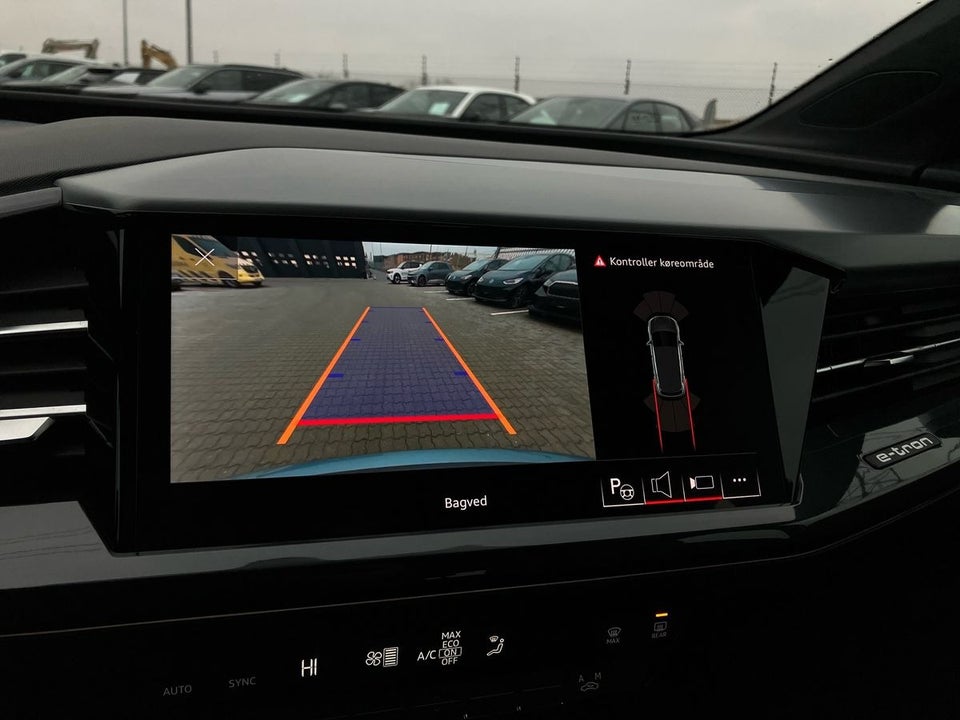 Audi Q4 e-tron 40 Attitude S-line 5d