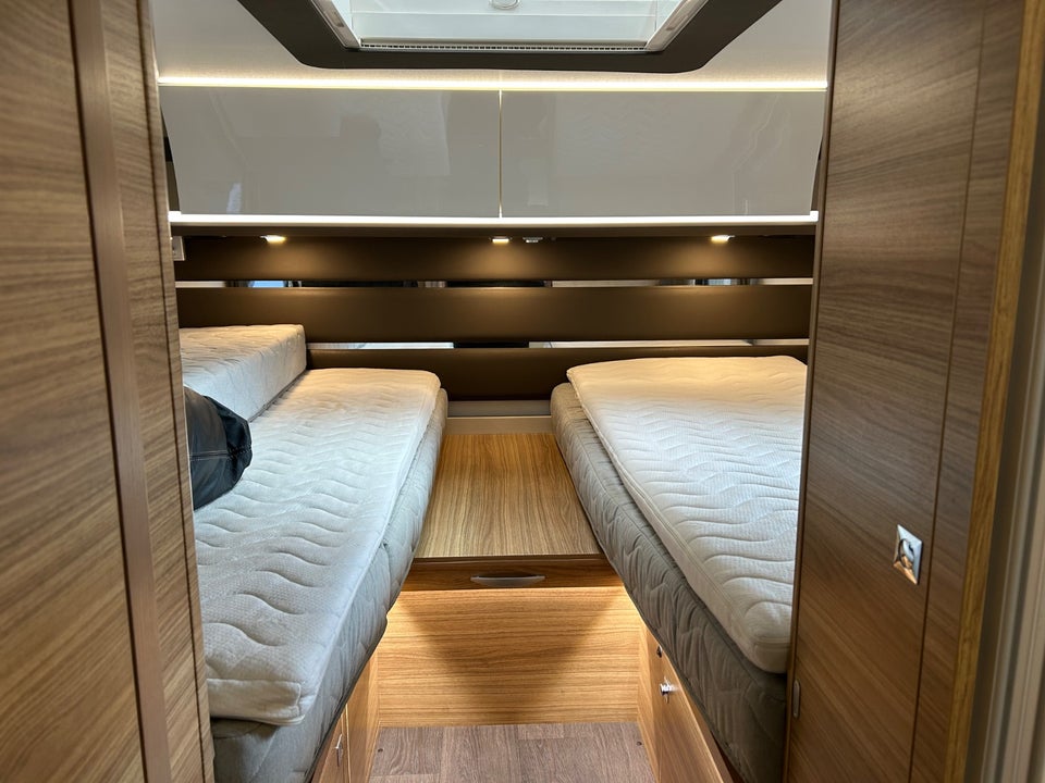 Adria Sonic Supreme 2,3 710 SL aut. 2d