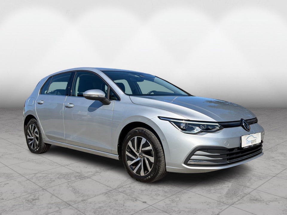 VW Golf VIII 1,4 eHybrid DSG 5d