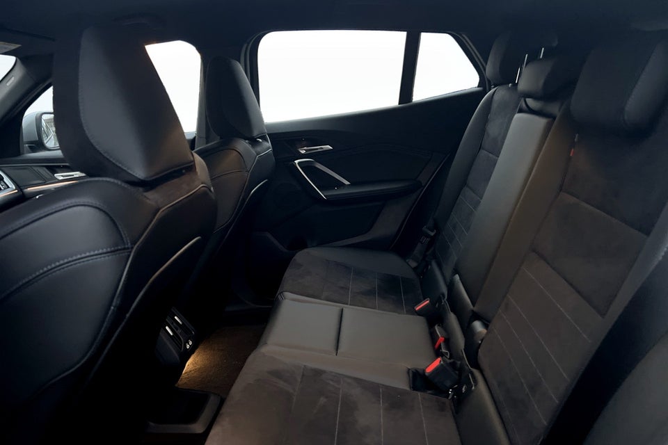 BMW iX2 eDrive20 M-Sport 5d