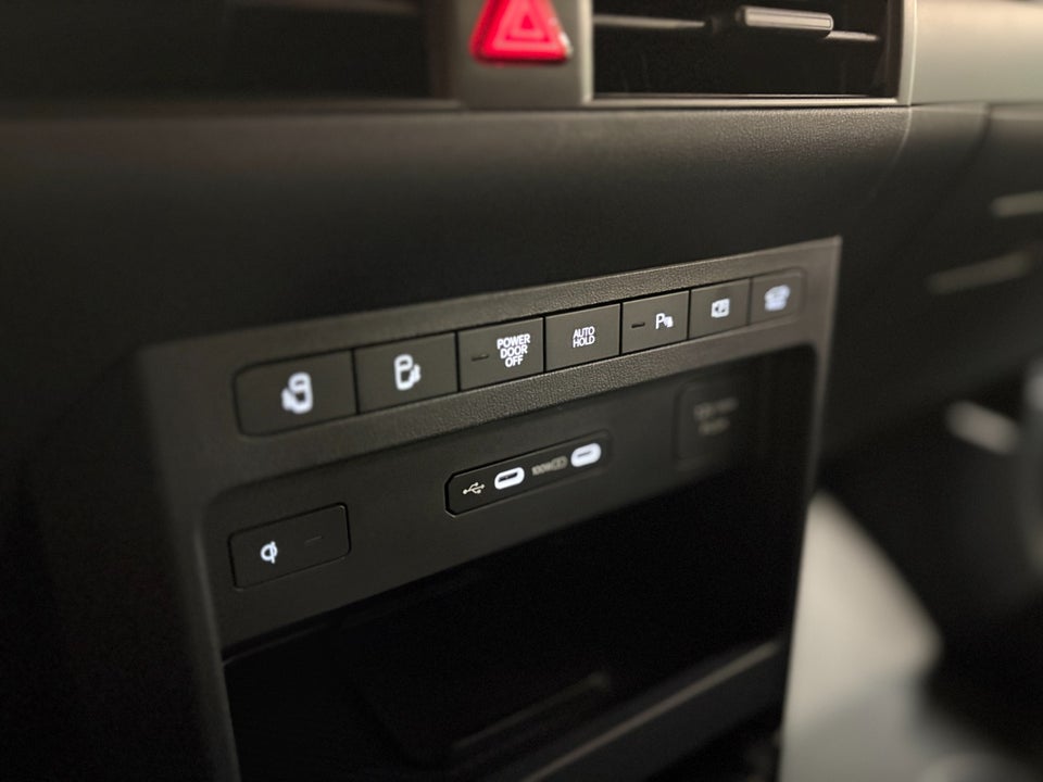 Kia PV5 51 Standard Range Access 5d