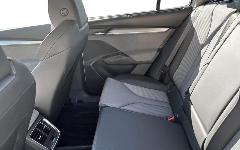 Skoda Enyaq 60 iV Premium 5d