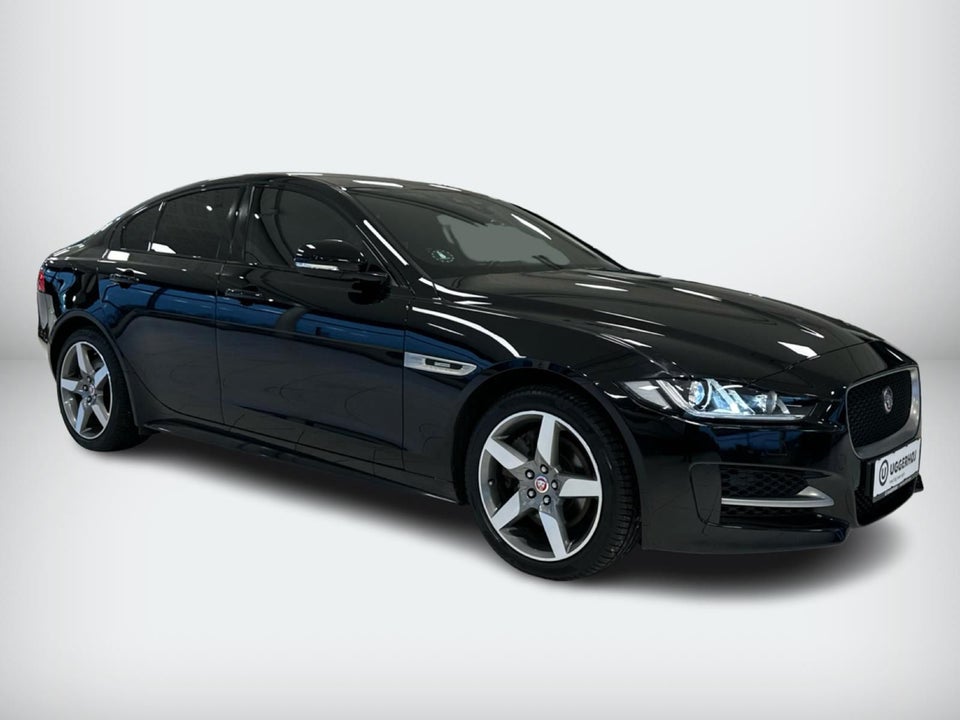 Jaguar XE 2,0 D180 R-Sport aut. AWD 4d