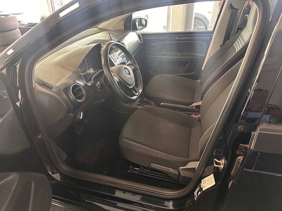 VW e-Up! Style Plus 5d