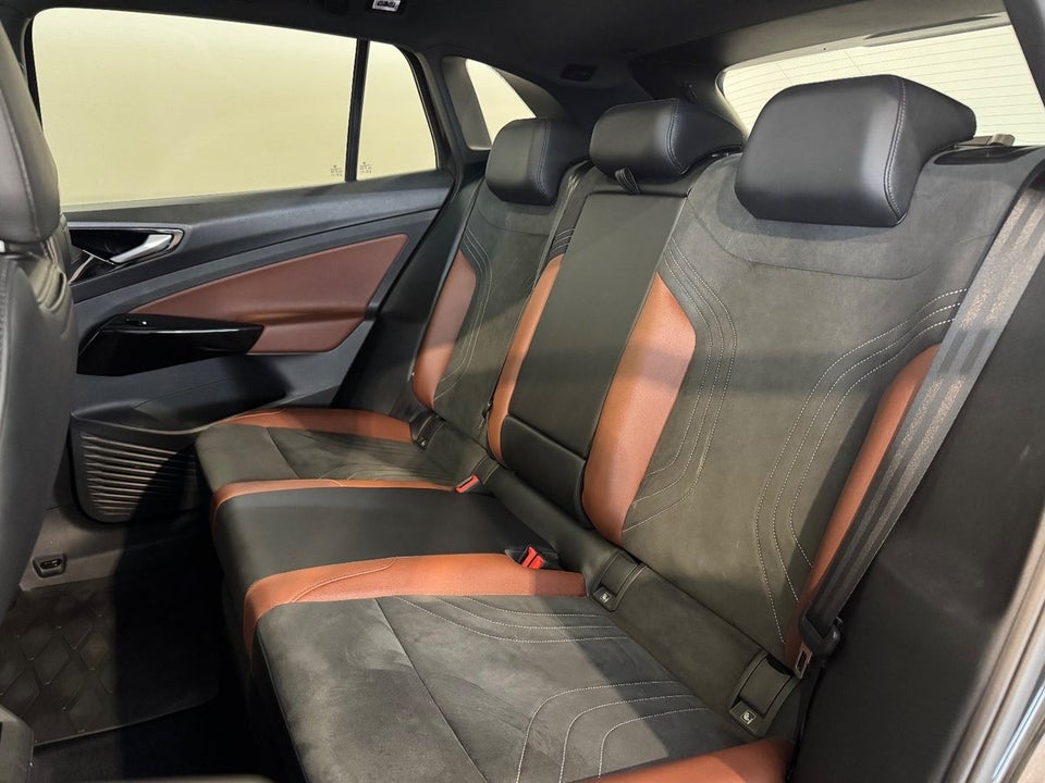 VW ID.4 77 Pro Performance Tech 5d