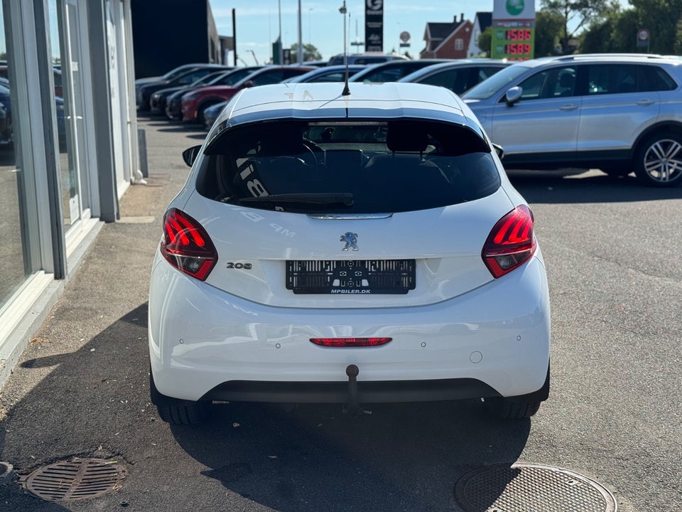 Peugeot 208 1,2 VTi 82 Allure 5d