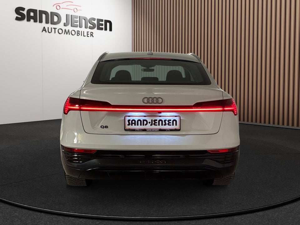 Audi Q8 e-tron 50 Prestige quattro 5d