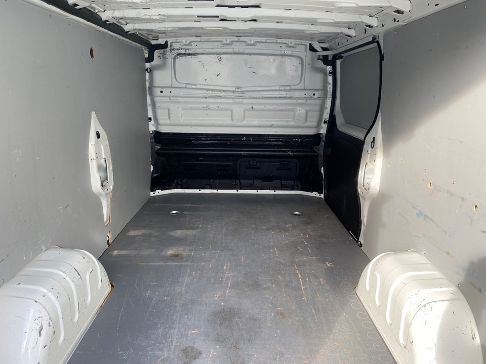 Nissan NV300 2,0 dCi 145 L2H1 Working Star