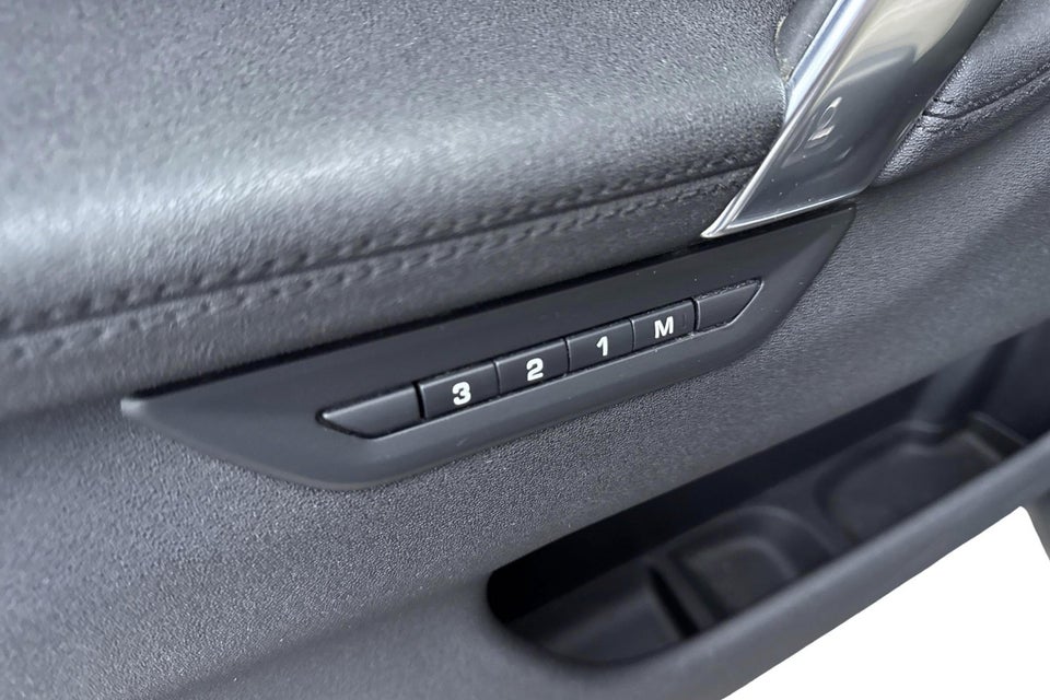 Land Rover Discovery Sport 1,5 P300e R-Dynamic SE aut. 5d