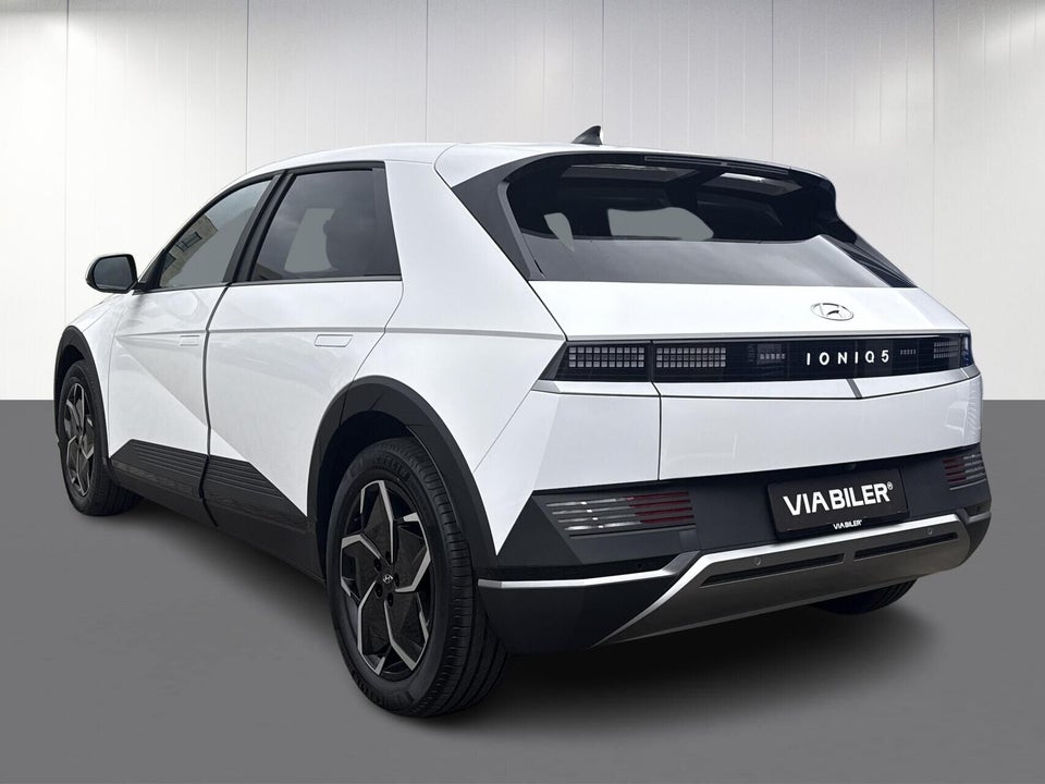 Hyundai Ioniq 5 77 Essential 5d