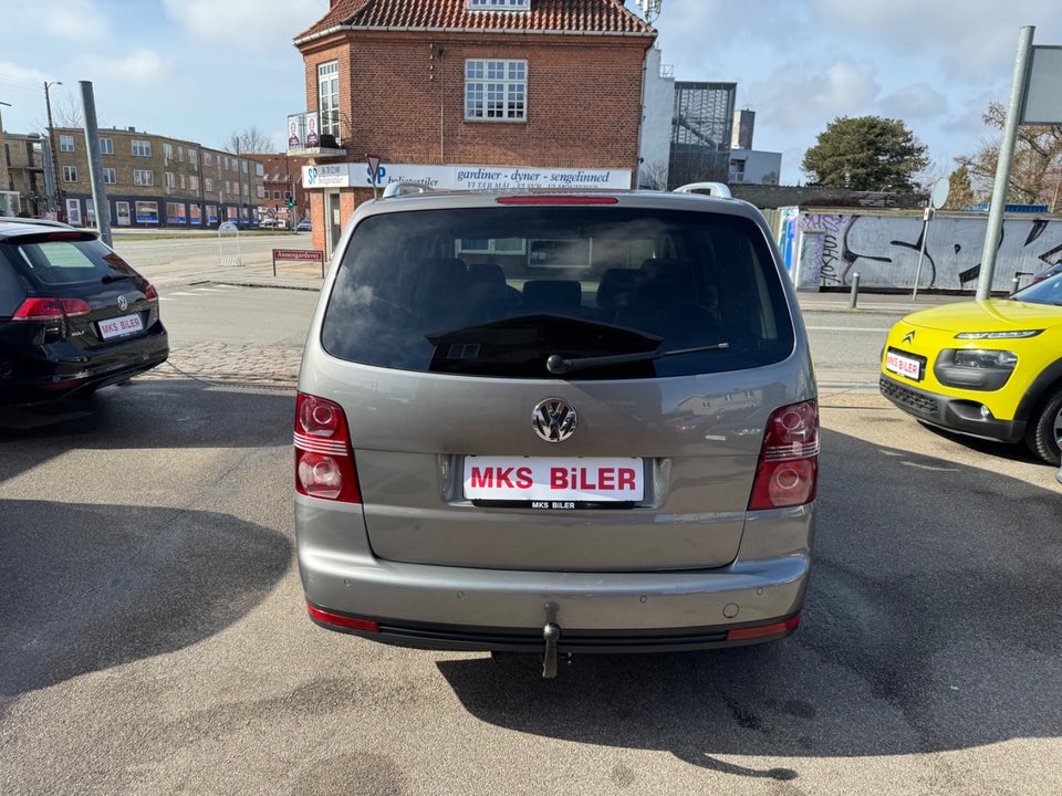 VW Touran 1,4 TSi 140 Highline DSG 5d