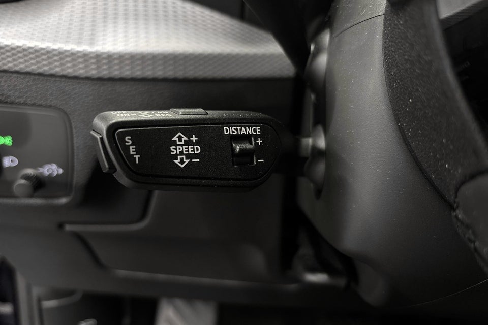 Audi Q2 35 TFSi Prestige S-tr. 5d