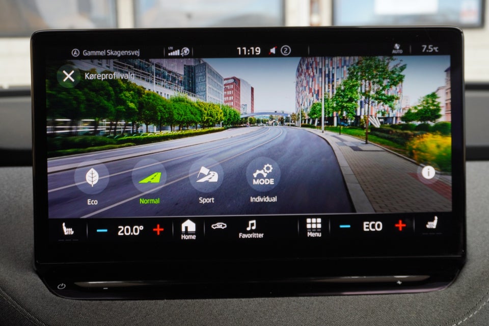 Skoda Enyaq 80 iV ecoSuite 5d