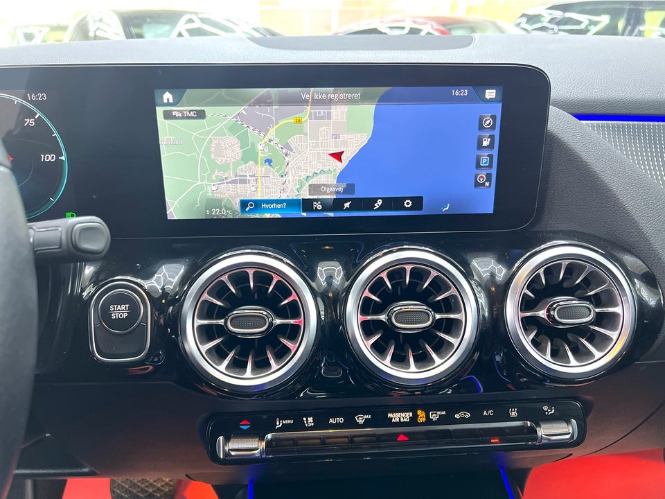 Mercedes EQA250+ Progressive 5d