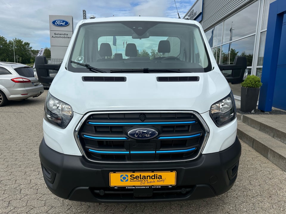 Ford E-Transit 350 L3 Chassis 68 Trend H1 RWD