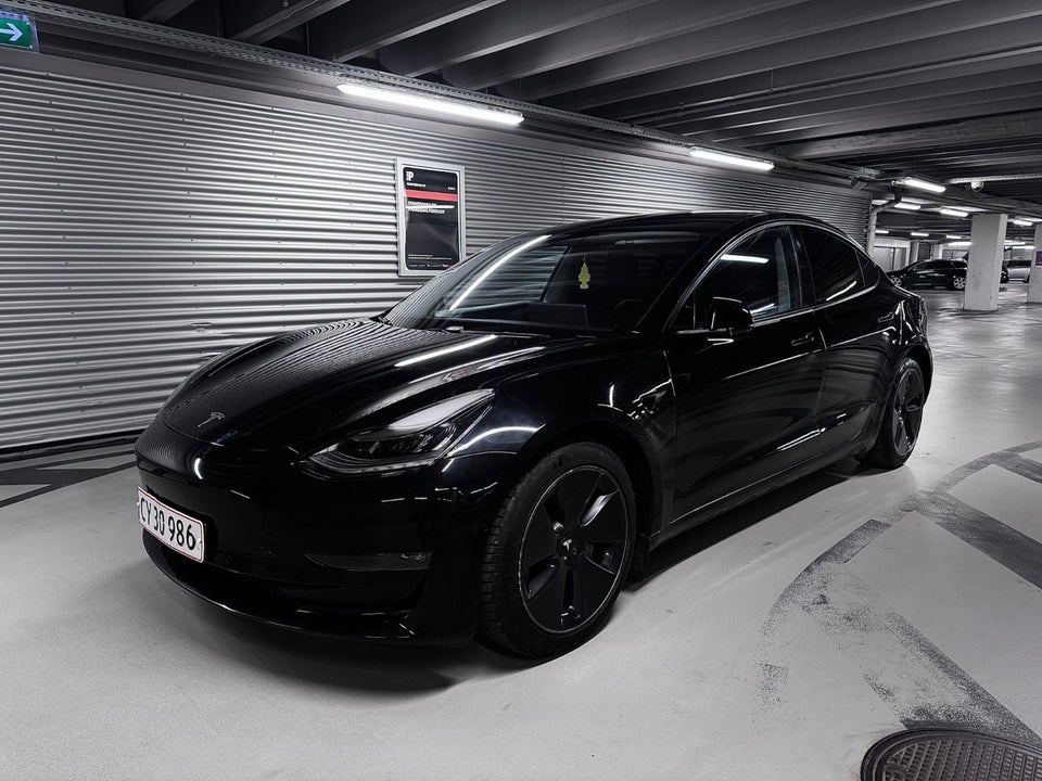 Tesla Model 3 Long Range AWD 4d