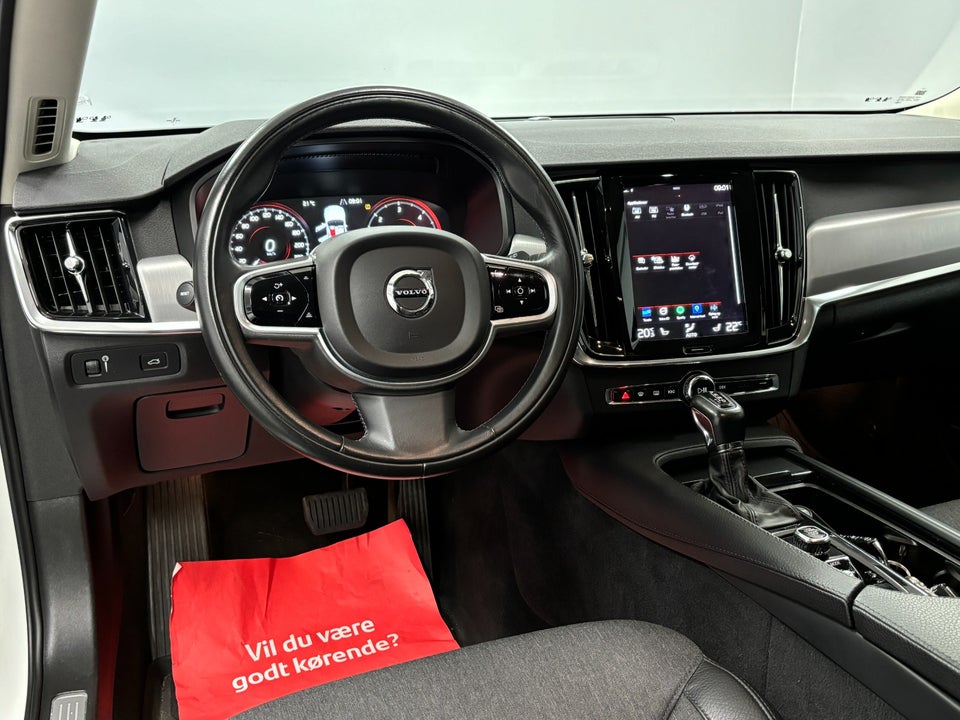 Volvo V90 2,0 D4 190 Momentum aut. 5d