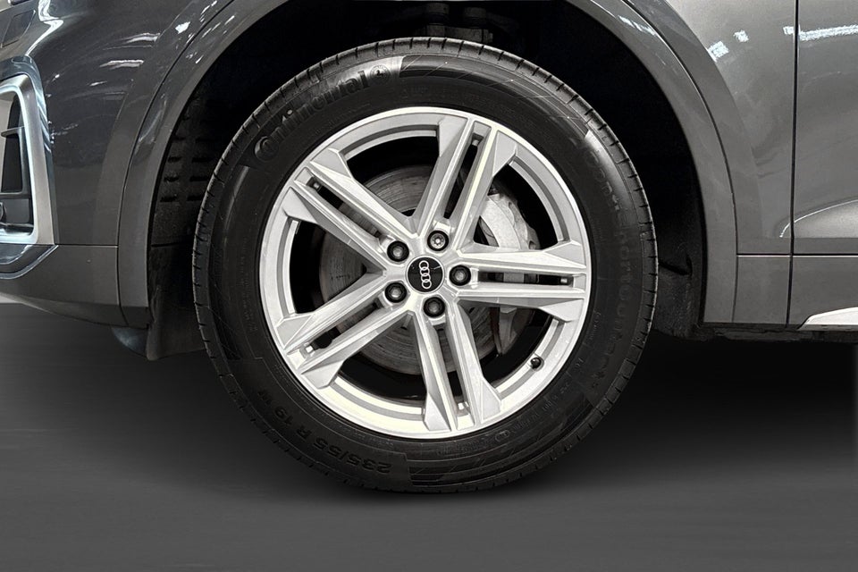 Audi Q5 50 TFSi e S-line quattro S-tr. 5d