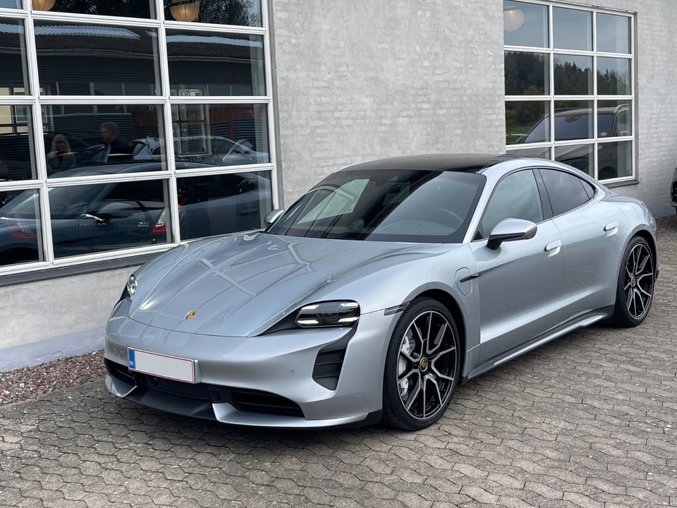 Porsche Taycan Turbo 4d