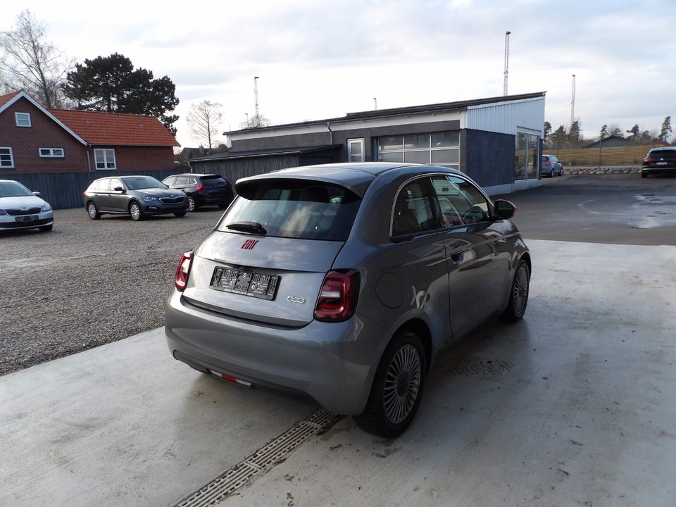 Fiat 500e 42 Icon 3d