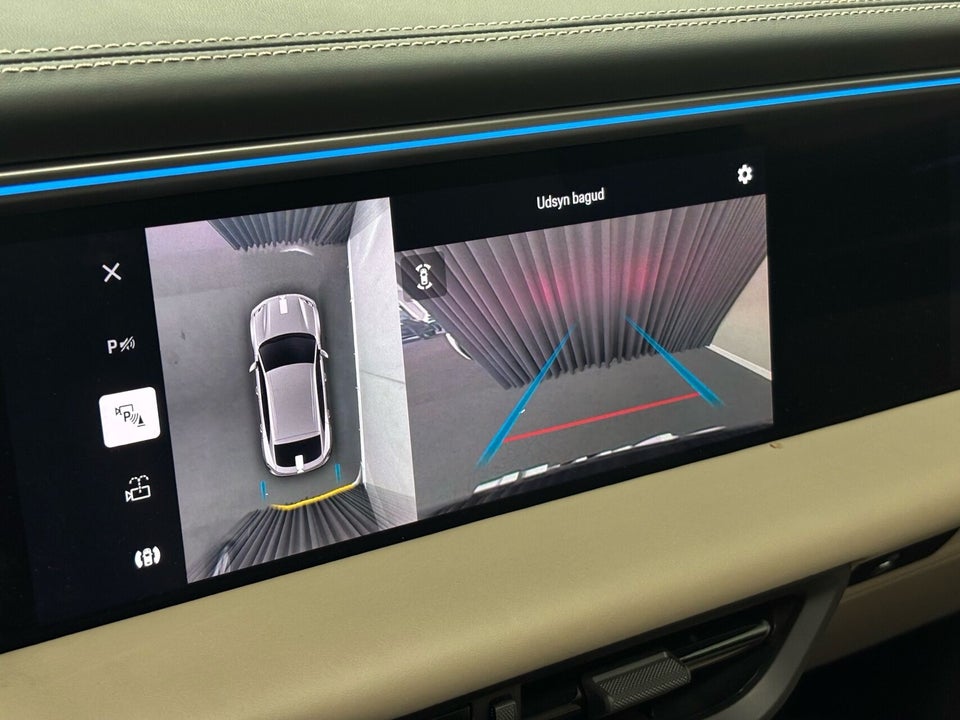 Porsche Macan Turbo 5d
