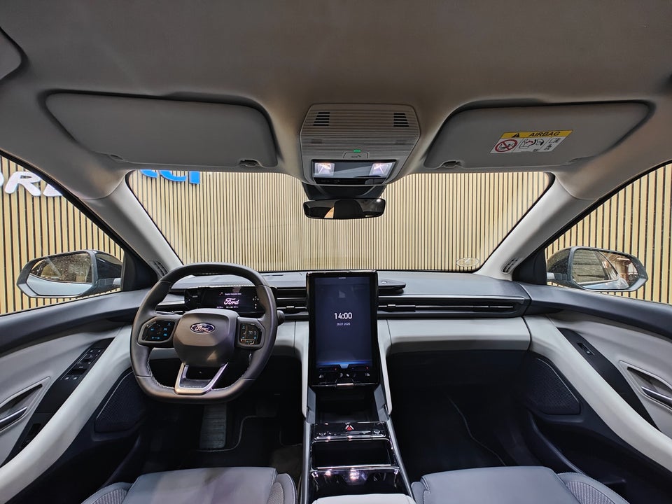 Ford Explorer 79 Select Extended Range 5d