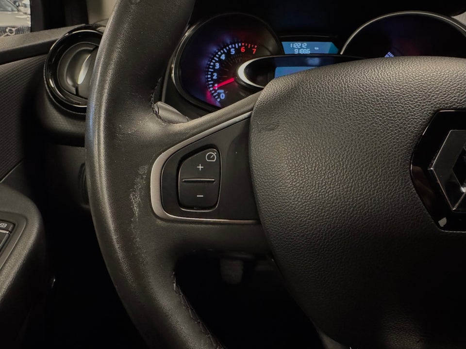 Renault Clio IV 0,9 TCe 90 Limited Sport Tourer 5d