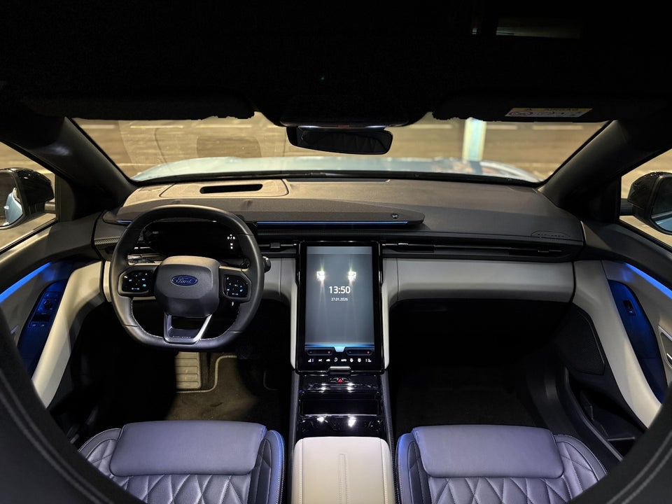 Ford Explorer 79 Premium Extended Range AWD 5d