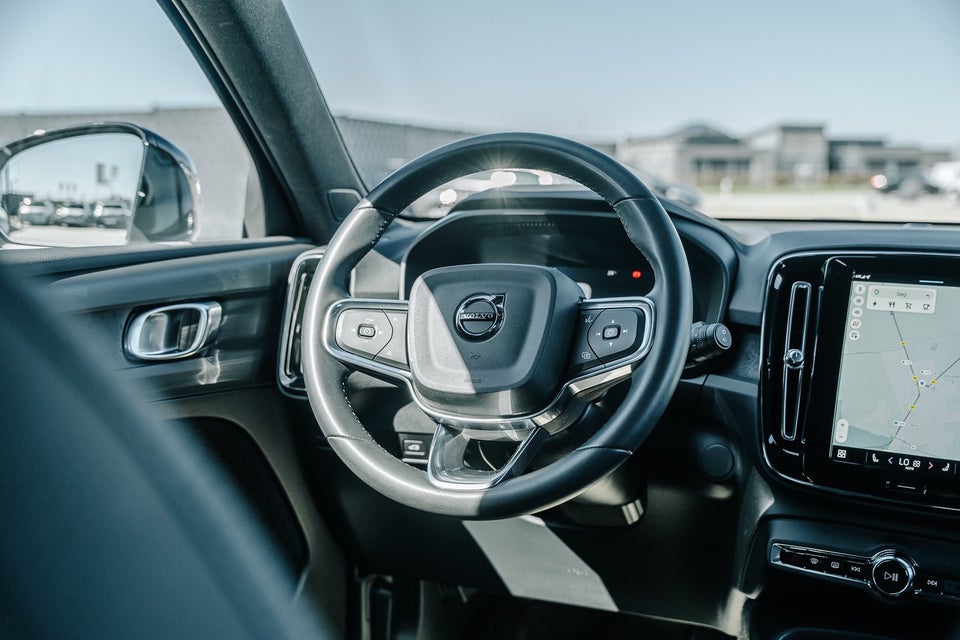 Volvo XC40 ReCharge Twin Plus 5d