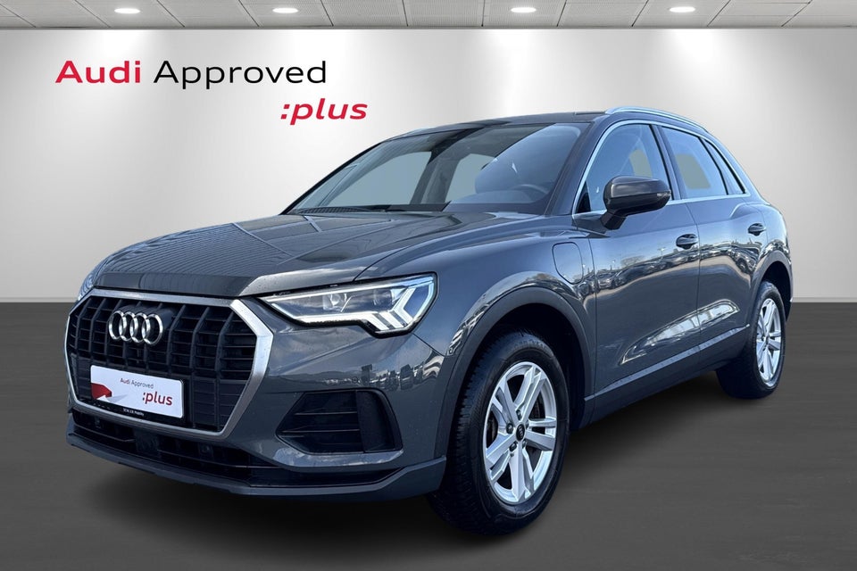 Audi Q3 45 TFSi e Attitude plus S-tr. 5d