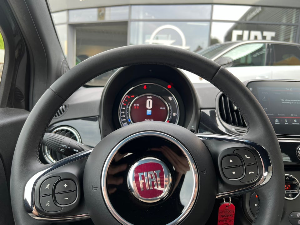 Fiat 500C 1,0 Hybrid Dolcevita 2d