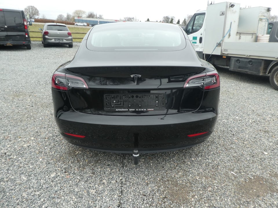 Tesla Model 3 Standard Range+ RWD 4d
