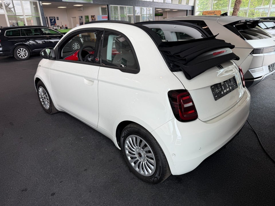 Fiat 500e 42 (RED) Cabrio 2d