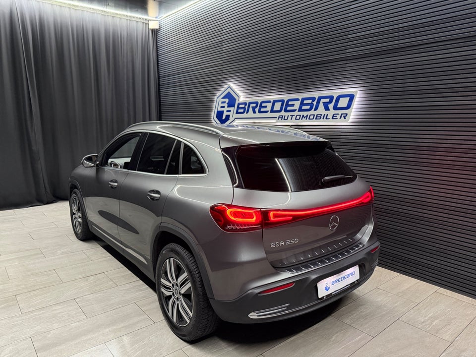 Mercedes EQA250 Progressive 5d