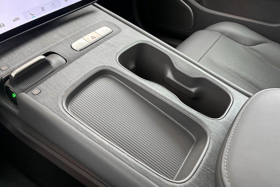 NIO ET5 75 Standard Range 4d