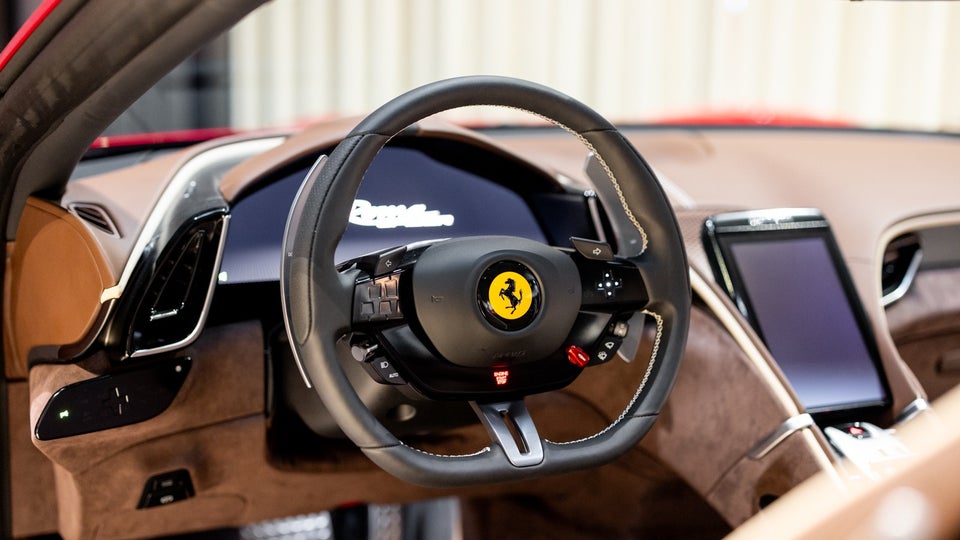 Ferrari Roma 3,9 Spider DCT 2d