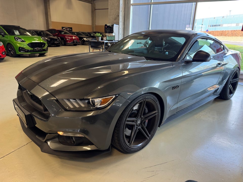 Ford Mustang 5,0 V8 GT Fastback aut. 2d