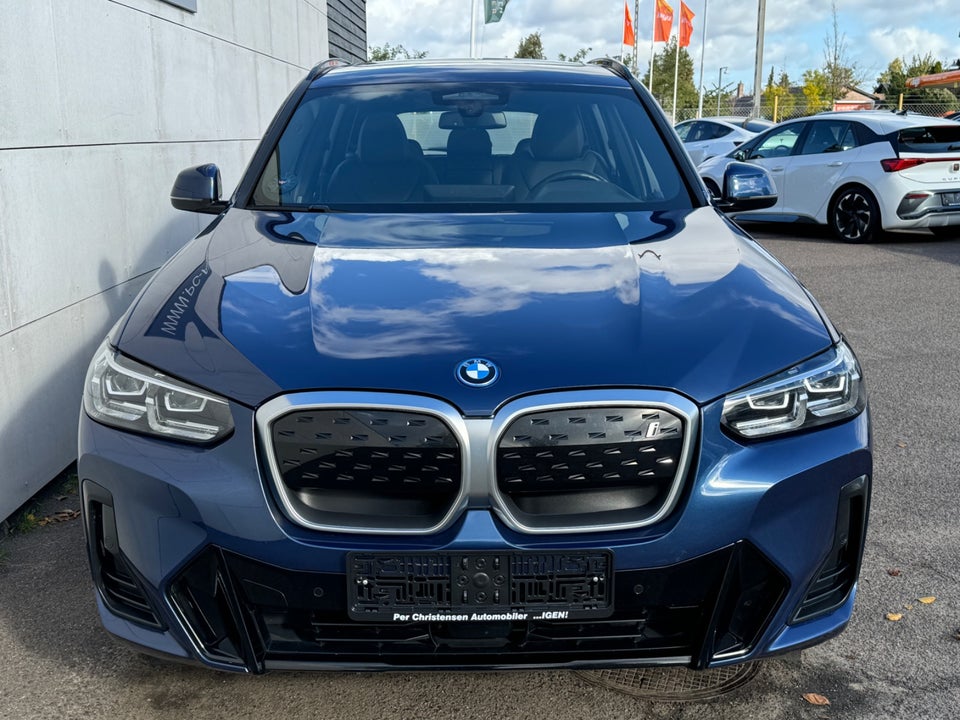 BMW iX3 Charged 5d