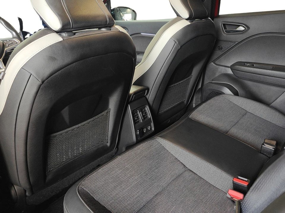 Renault Captur 1,6 E-Tech Intens 5d