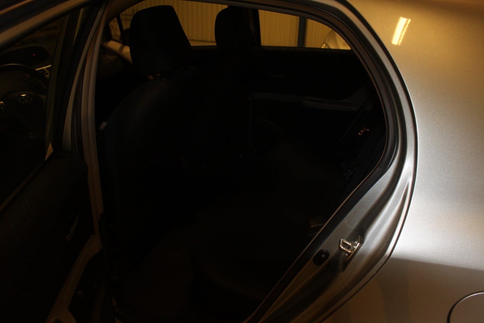 Toyota Yaris 1,3 Luna M/M 5d