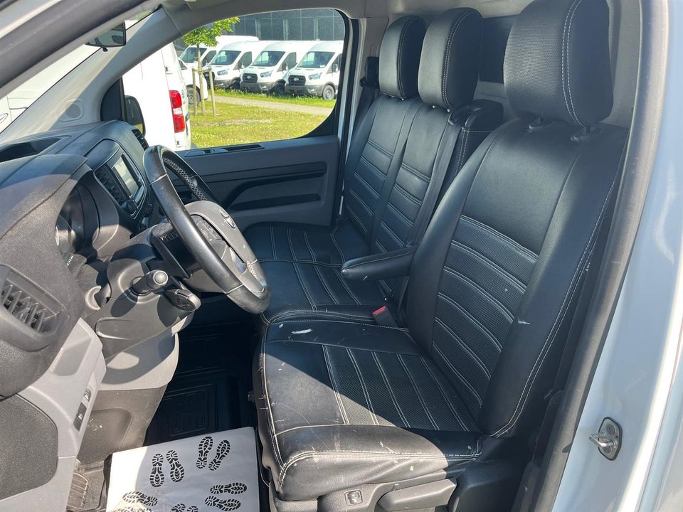 Toyota ProAce 2,0 D 122 Medium Comfort Master aut. 5d