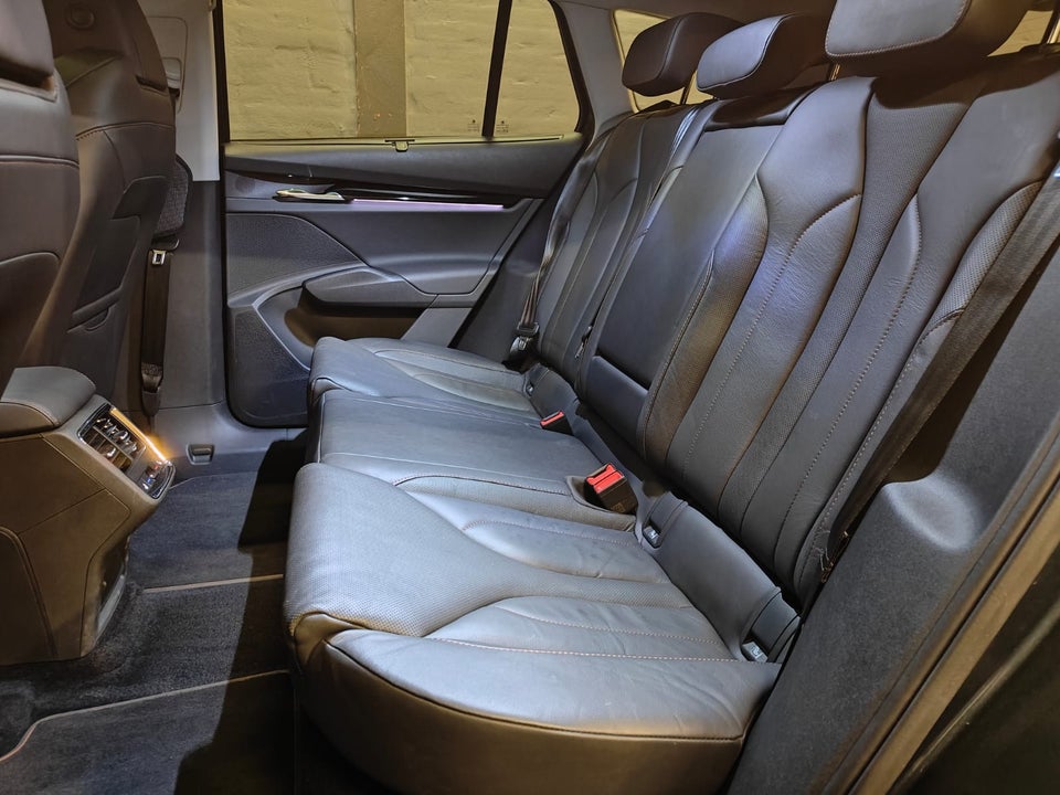 Skoda Enyaq 80 iV Plus Suite 5d