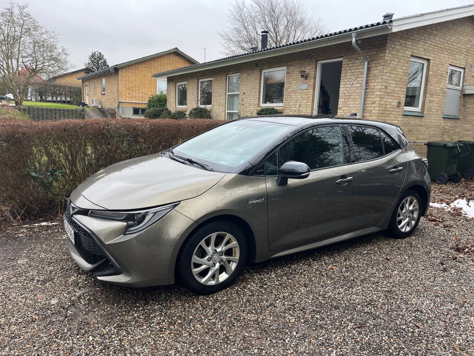 Toyota Corolla 2,0 Hybrid H3 Smart MDS 5d