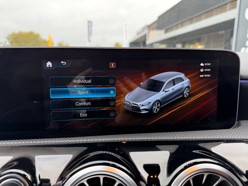 Mercedes A200 1,3 AMG Line aut. 5d