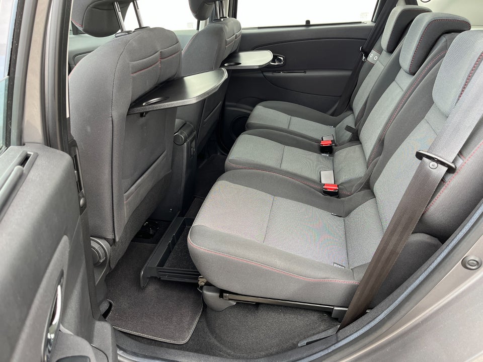 Renault Scenic III 1,6 16V Expression 5d