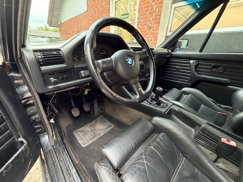 BMW 325i 2,5 Cabriolet 2d