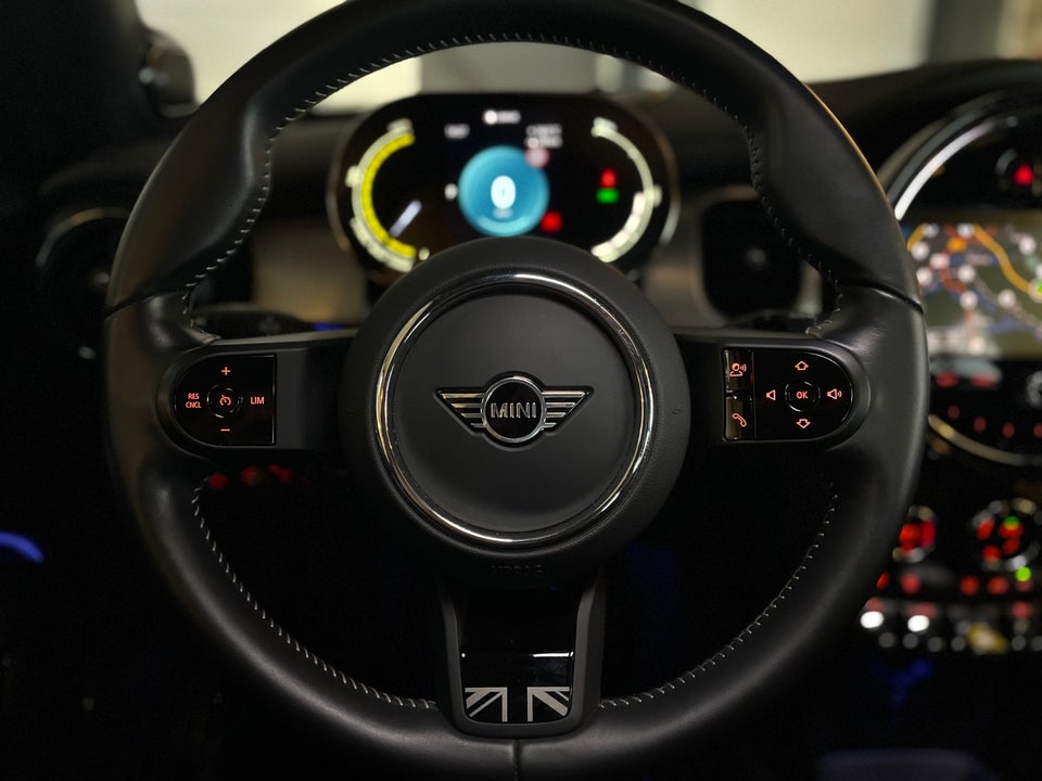 MINI Cooper SE Maximise 3d
