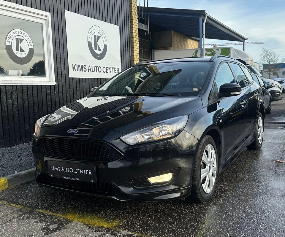 Ford Focus 1,5 EcoBlue ST-Line stc. 5d