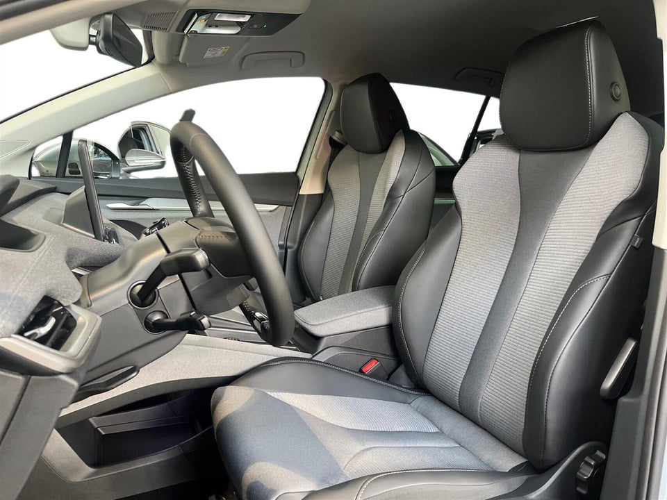 Skoda Enyaq 85 iV Selection 5d