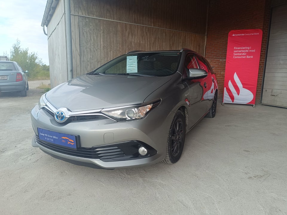 Toyota Auris 1,8 Hybrid H2 Touring Sports CVT Van 5d